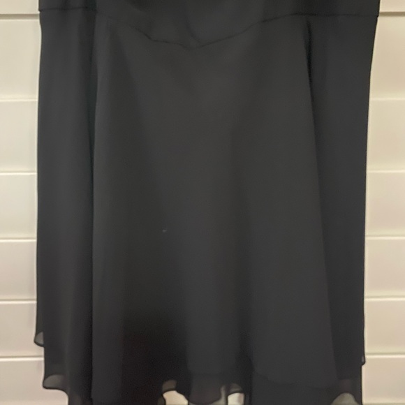 Dressy black multilayer skirt, never worn - Picture 3 of 3